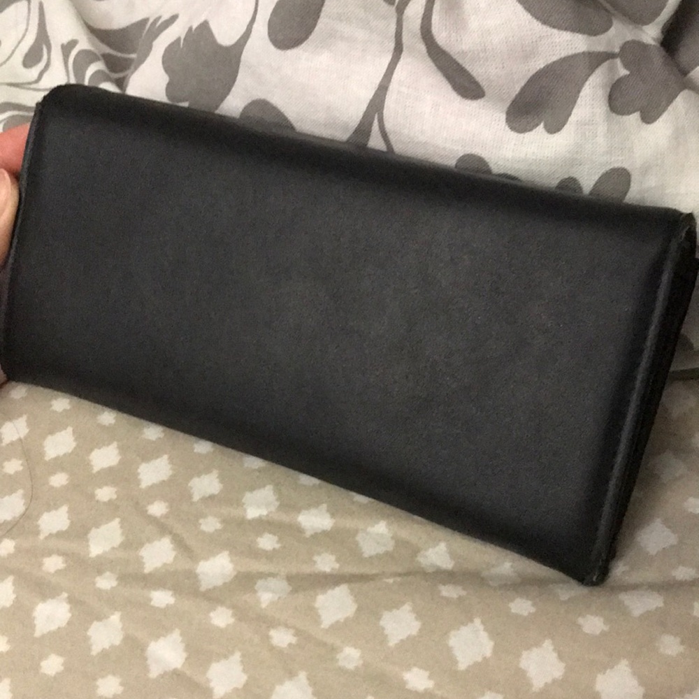 Black Wallet - Picture 3 of 7